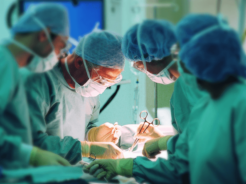 medical workers in the operating room